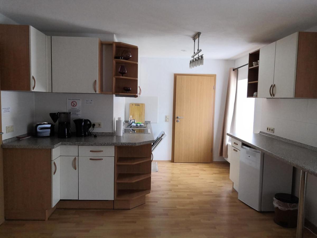 Zimmervermietung Am Holzberg Thallwitz 外观 照片
